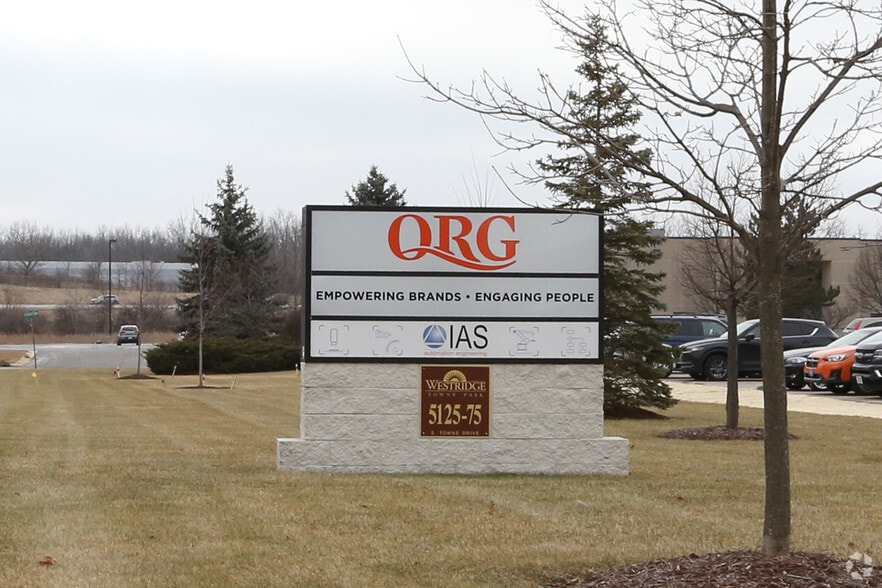 More Photos Of 5125-5165 S Towne Dr, New Berlin Industrial For Sale