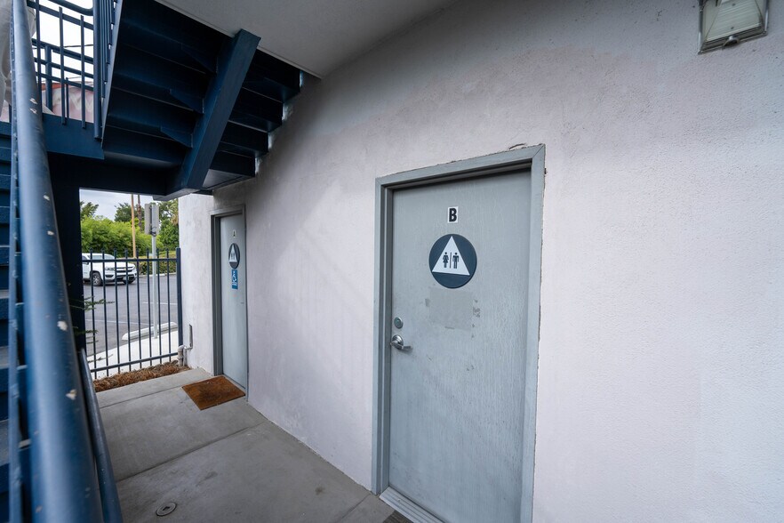 More Photos Of 5995-5997 Brockton Ave, Riverside Medical For Sale