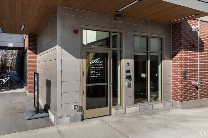 More Photos Of 2 Los Angeles St, Newton Apartments For Lease
