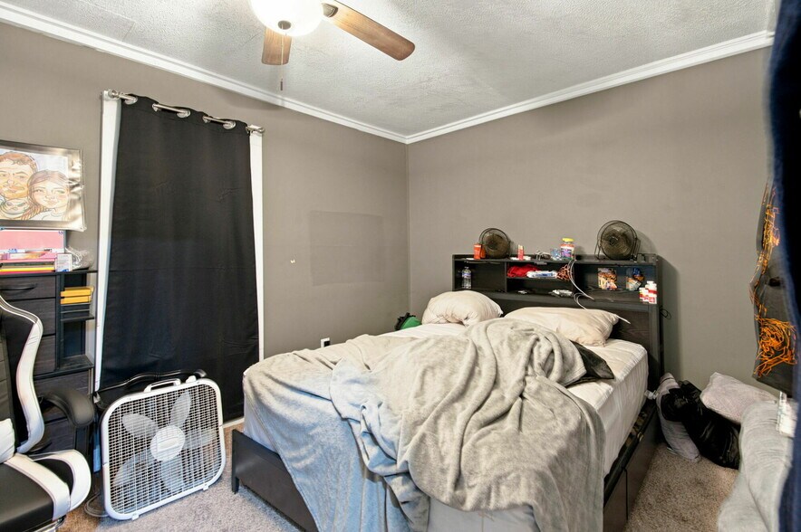 More Photos Of 206 Ferry St, Loudon Multifamily For Sale