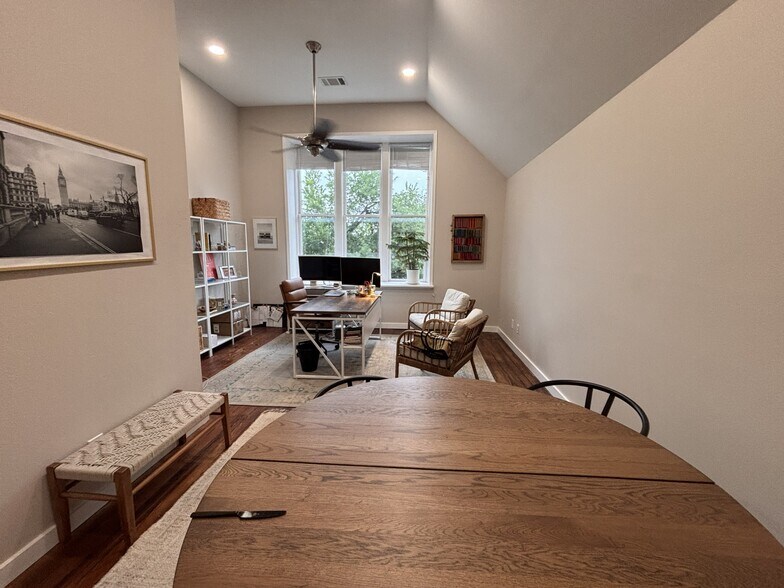 More Photos Of 120 W 8th St, Georgetown Office For Lease