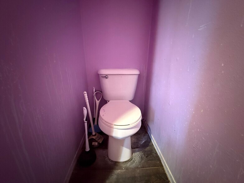 More Photos Of 27753 S Welling Rd, Welling Apartments For Sale