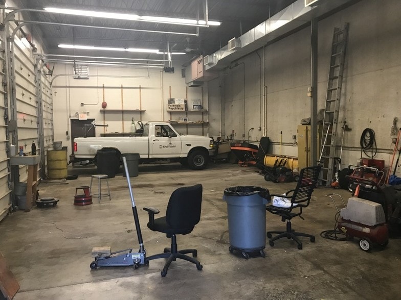 More Photos Of 131 N Hedges St, Dayton Warehouse For Sale