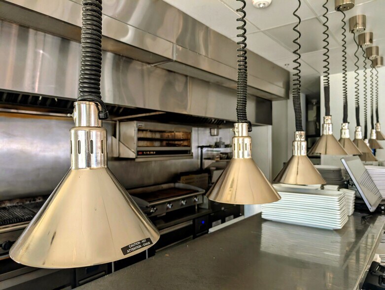 More Photos Of 5204 Colleyville Blvd, Colleyville Restaurant For Lease