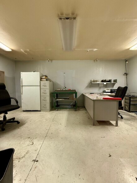 More Photos Of 110 Spring Hill Dr, Grass Valley Manufacturing For Sale