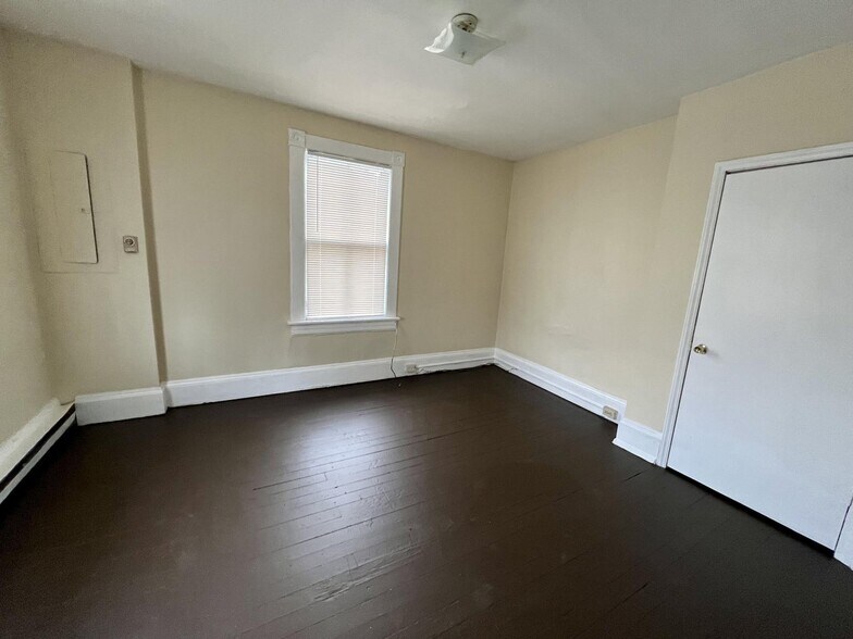 More Photos Of 1114 Lafayette Blvd NW, Roanoke Multifamily For Sale