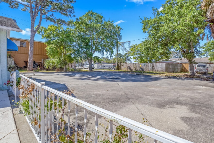 More Photos Of 1570 N Harbor City Blvd, Melbourne Office Residential For Sale