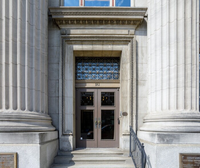 More Photos Of 161 Rosa L Parks Blvd, Nashville Office Residential For Lease