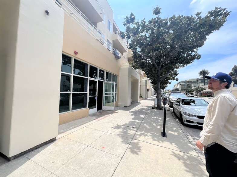 More Photos Of 902-914 Broadway, Santa Monica Unknown For Lease