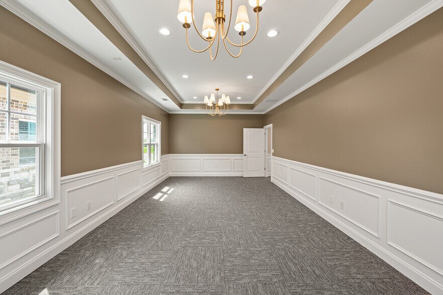 More Photos Of 1060 Garland Dr, Bogart Office For Sale