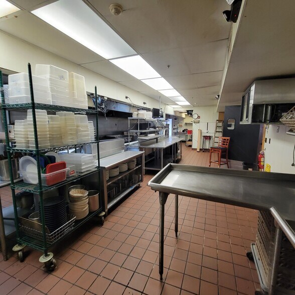 More Photos Of 5381 Abbott Rd, Hamburg Restaurant For Sale