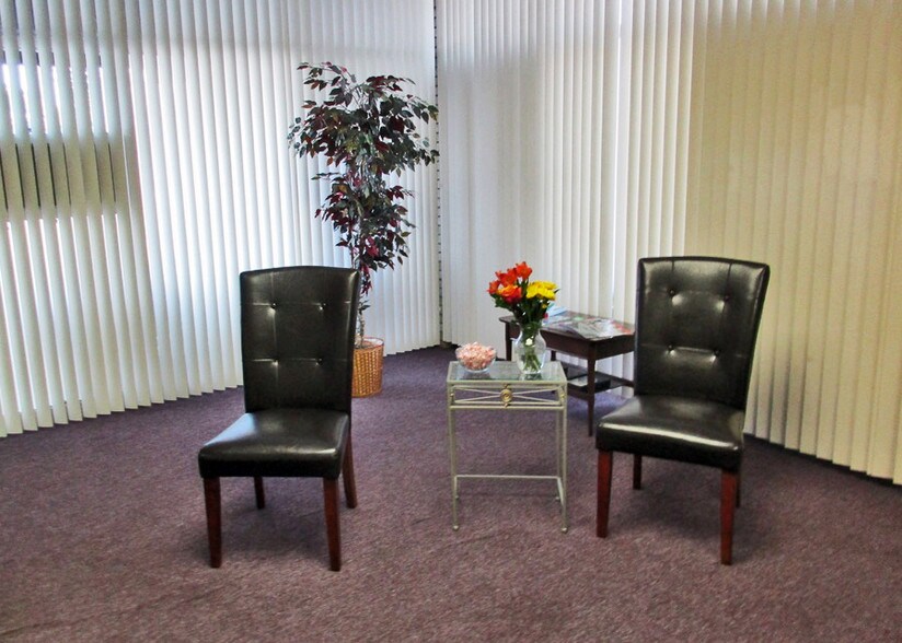 More Photos Of 18940 Schoolcraft, Detroit Medical For Sale