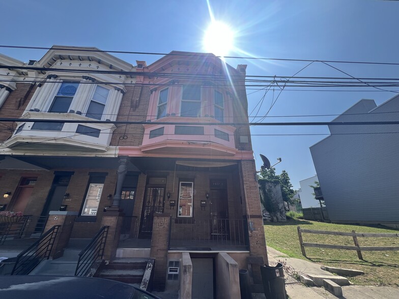 Primary Photo Of 1527 N 28th St, Philadelphia Specialty For Sale