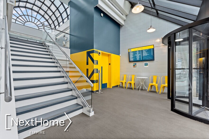 More Photos Of 27-47 Crescent St, Astoria Medical For Lease