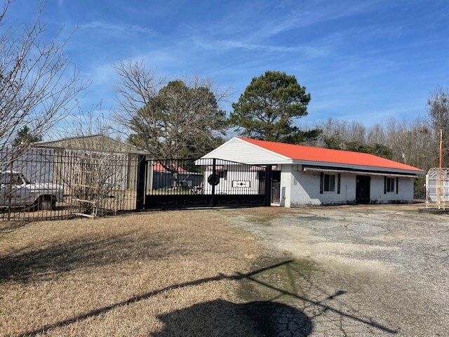 Primary Photo Of 17838 NC 131 Hwy, Bladenboro Industrial For Sale