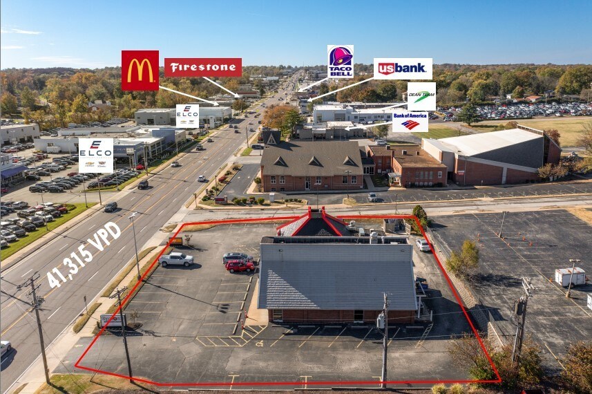 More Photos Of 15069 Manchester Rd, Ballwin Restaurant For Lease