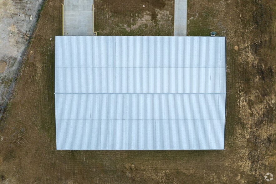 More Photos Of 340 Commerce Drive, South Point Warehouse For Lease