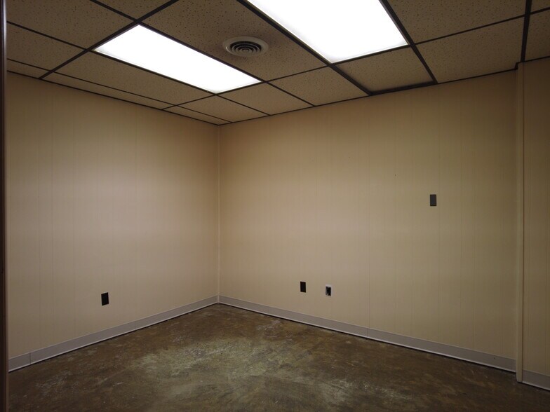 More Photos Of 215-225 S Allison Ave, Xenia Medical For Sale