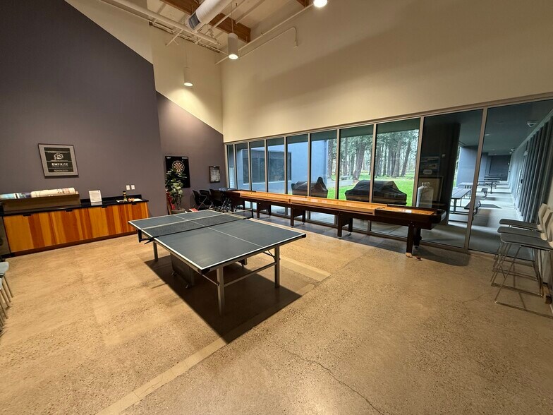 More Photos Of 9600 SW Boeckman Rd, Wilsonville Manufacturing For Sale