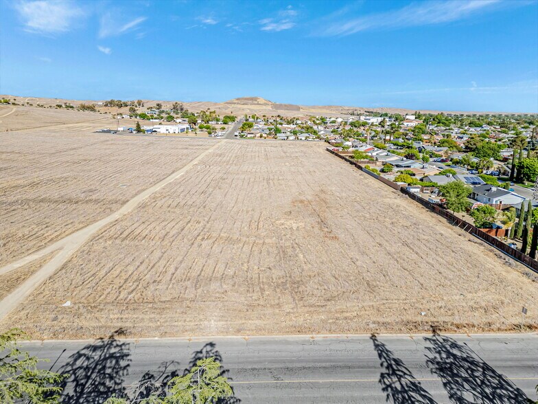 More Photos Of 613 1st ave, Avenal Land For Sale