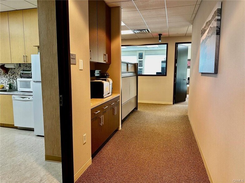 More Photos Of 2580 Sierra Sunrise Ter, Chico Office For Lease