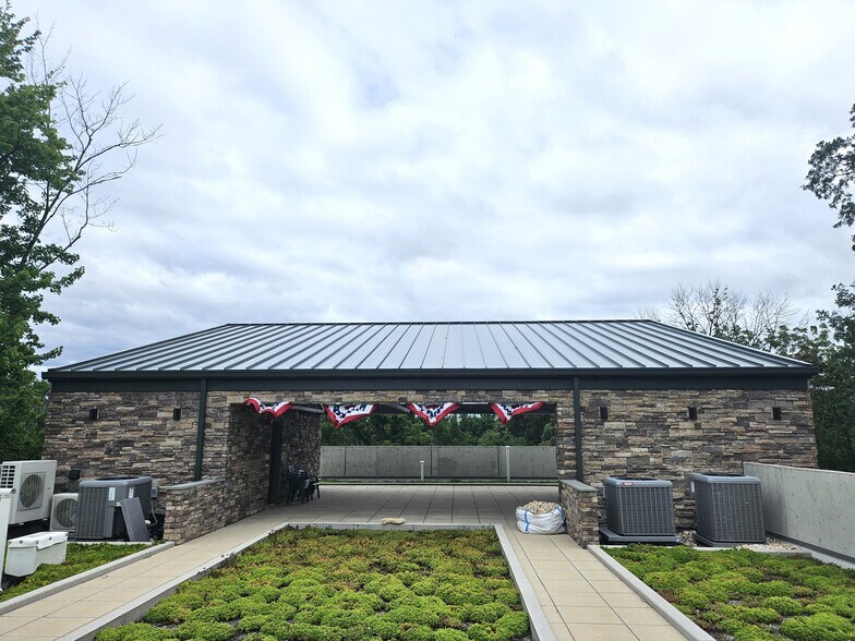 More Photos Of 3407 West Chester Pike, Newtown Square Medical For Lease