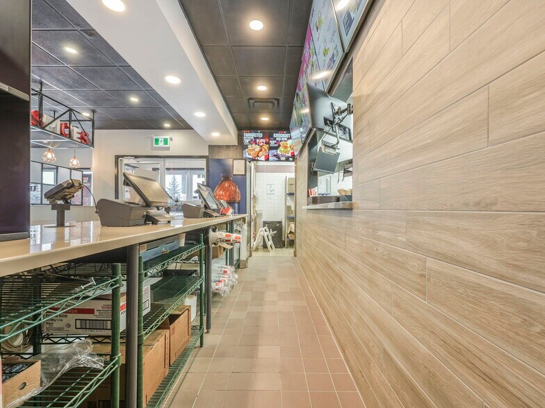 More Photos Of 51 Kaska Rd, Sherwood Park Fast Food For Sale