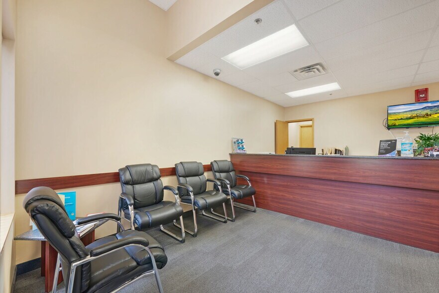 More Photos Of 1560 Beam Ave, Maplewood Medical For Sale