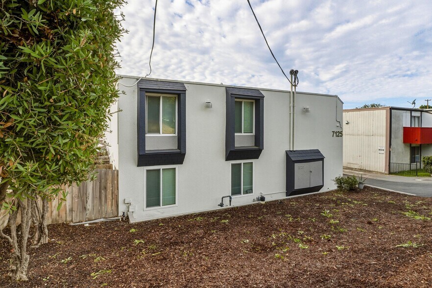 More Photos Of 7125 Waite Dr, La Mesa Apartments For Sale