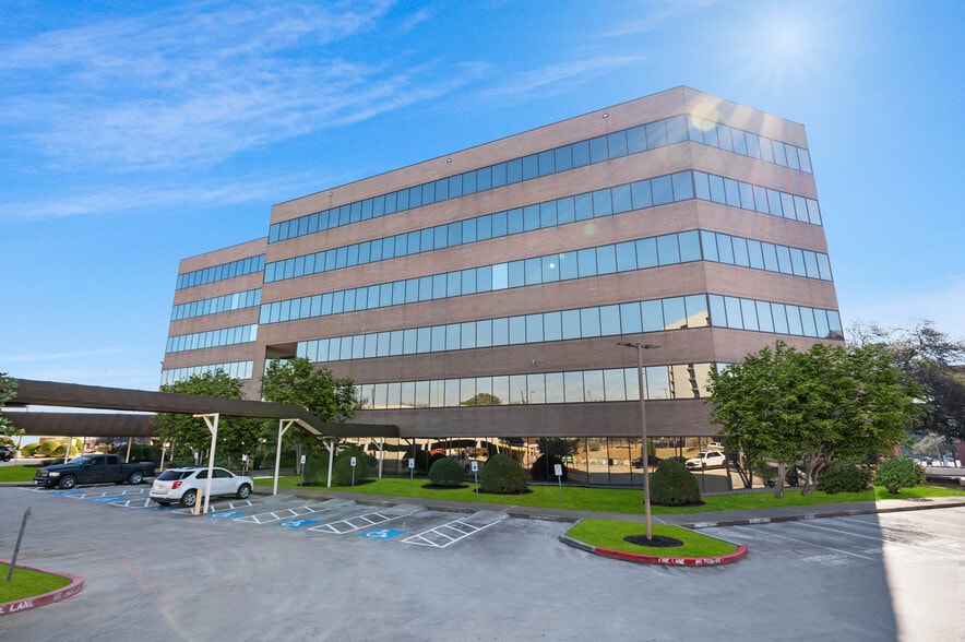 More Photos Of 85 NE Loop 410, San Antonio Office For Lease