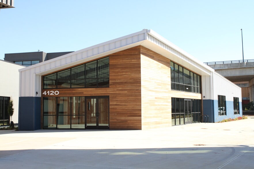 Primary Photo Of 600 E Sugar Creek Rd, Charlotte Unknown For Lease