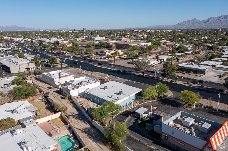 More Photos Of 6470 E 22nd St, Tucson Freestanding For Sale