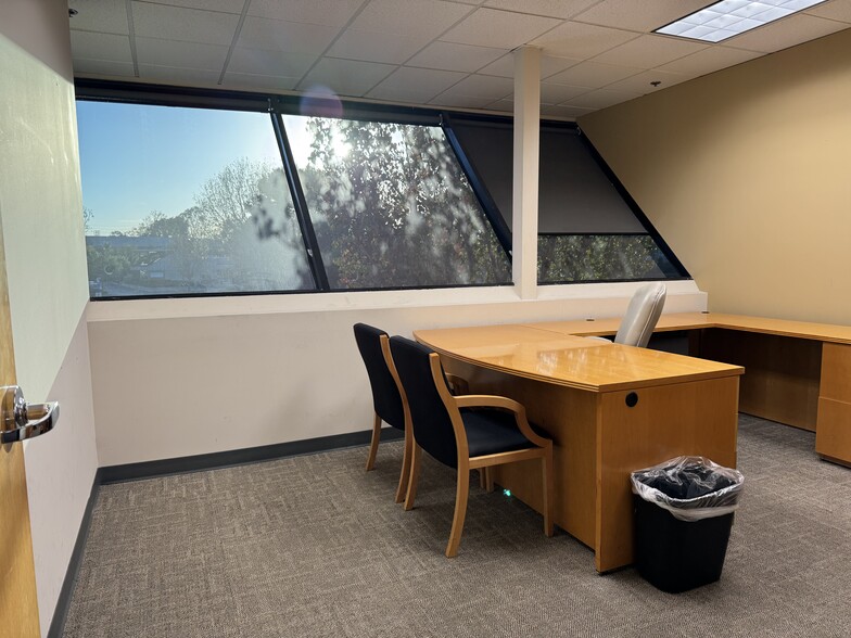 More Photos Of 17701 Cowan, Irvine Office For Sale