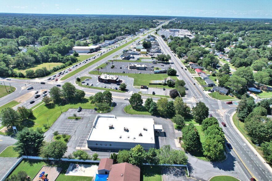 More Photos Of 1580 S Dupont Hwy, Dover General Retail For Lease