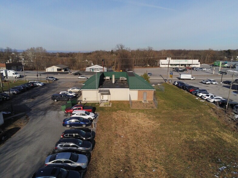 More Photos Of 1340 Lincoln Way E, Chambersburg Office For Lease