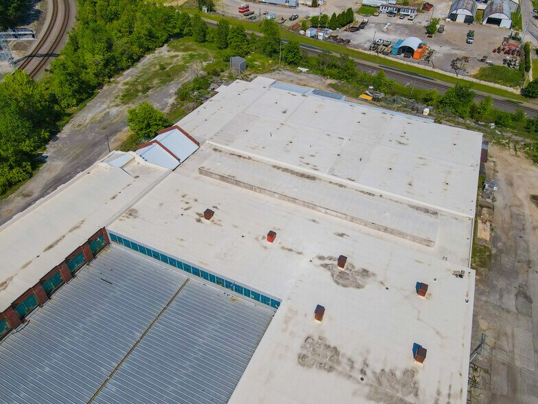More Photos Of 521 S Market St, Galion Manufacturing For Sale