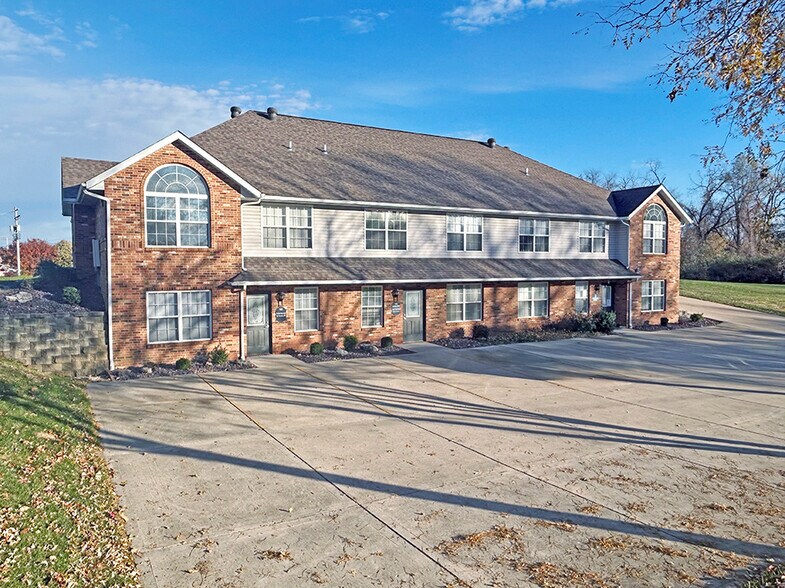 More Photos Of 6201 W Main St, Maryville Office For Lease
