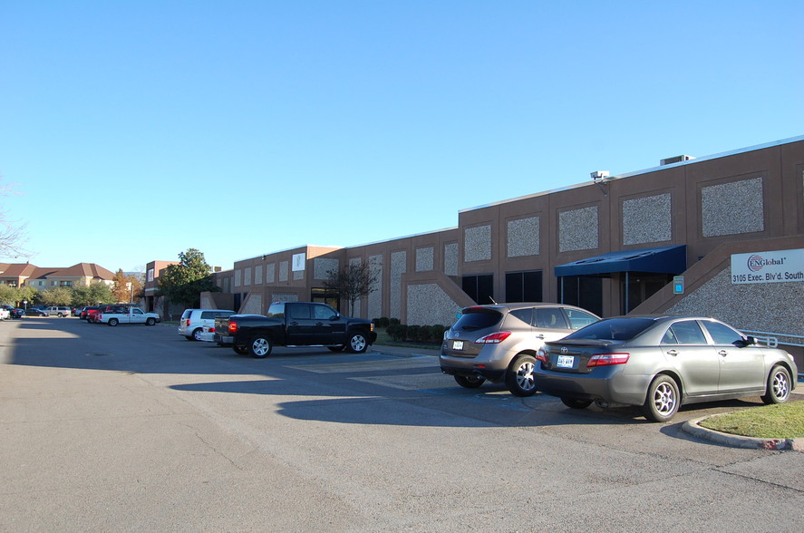 Primary Photo Of 3105 Executive Blvd, Beaumont Office For Lease