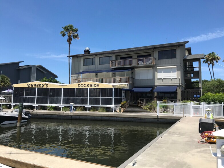 More Photos Of 2210 S Front St, Melbourne Office For Lease