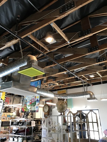 More Photos Of 1212 Wyoming St, Boulder City Storefront Retail Residential For Sale
