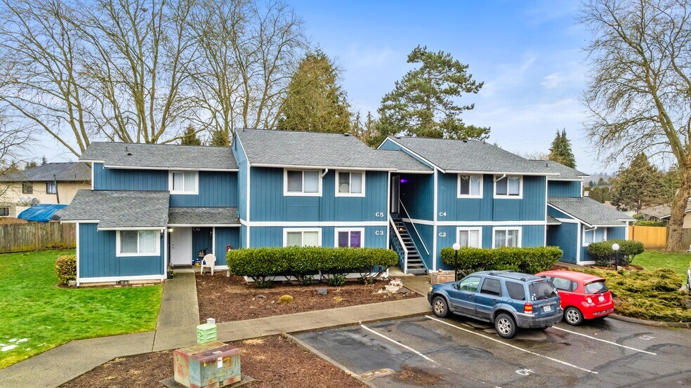 More Photos Of 700 W Maple St, Monroe Apartments For Sale