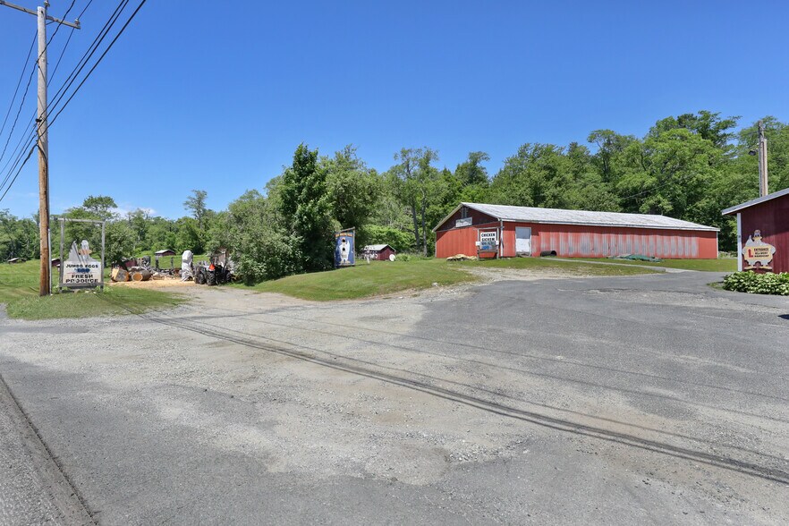 More Photos Of 1570 N Main St, Otis Restaurant For Sale