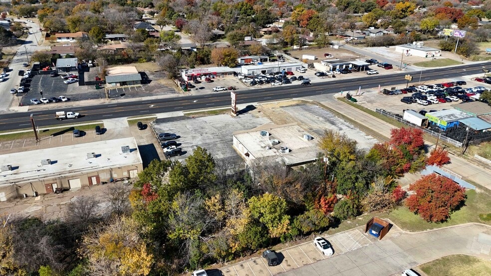 More Photos Of 4201 Benbrook Hwy, Fort Worth Sports And Entertainment For Lease