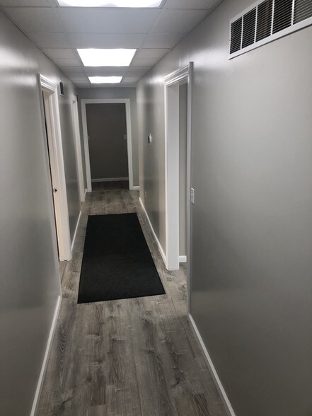 More Photos Of 1234 N Center Rd, Burton Warehouse For Lease