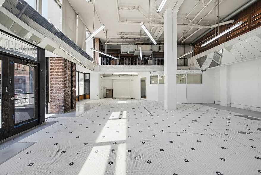 More Photos Of 311 S Broadway, Los Angeles Apartments For Lease