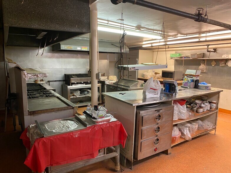 More Photos Of 621 S Brawley Ave, Brawley Restaurant For Sale