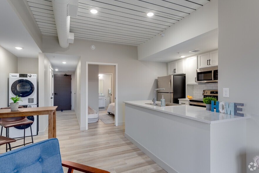 More Photos Of 502 E Cesar E Chavez Ave, Lansing Apartments For Lease