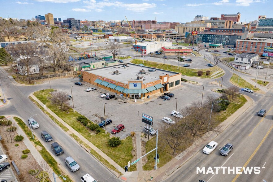 Primary Photo Of 225 N Saddle Creek Rd, Omaha Drugstore For Sale