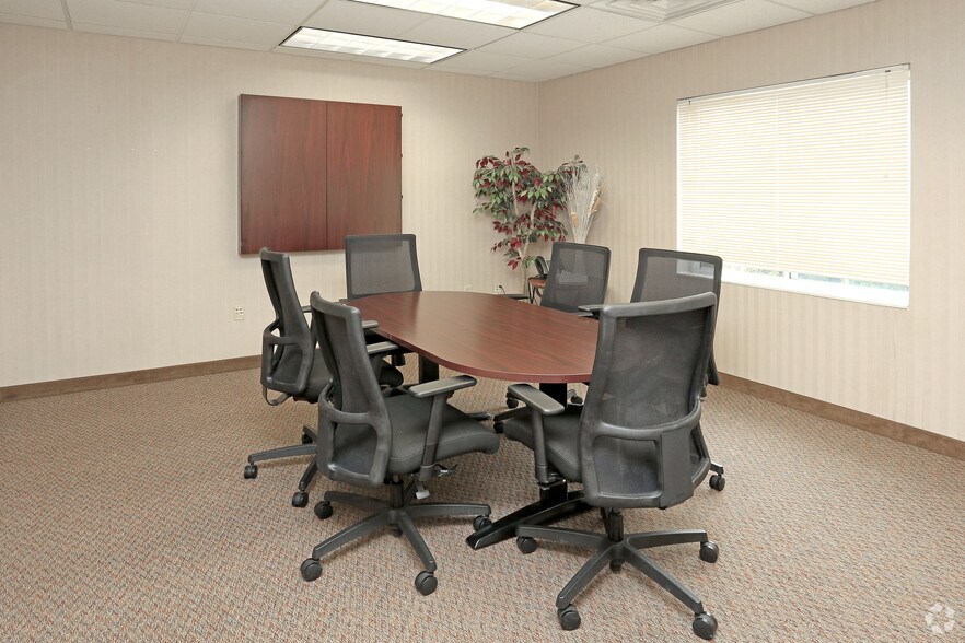 More Photos Of 1500 McAndrews Rd W, Burnsville Office For Lease