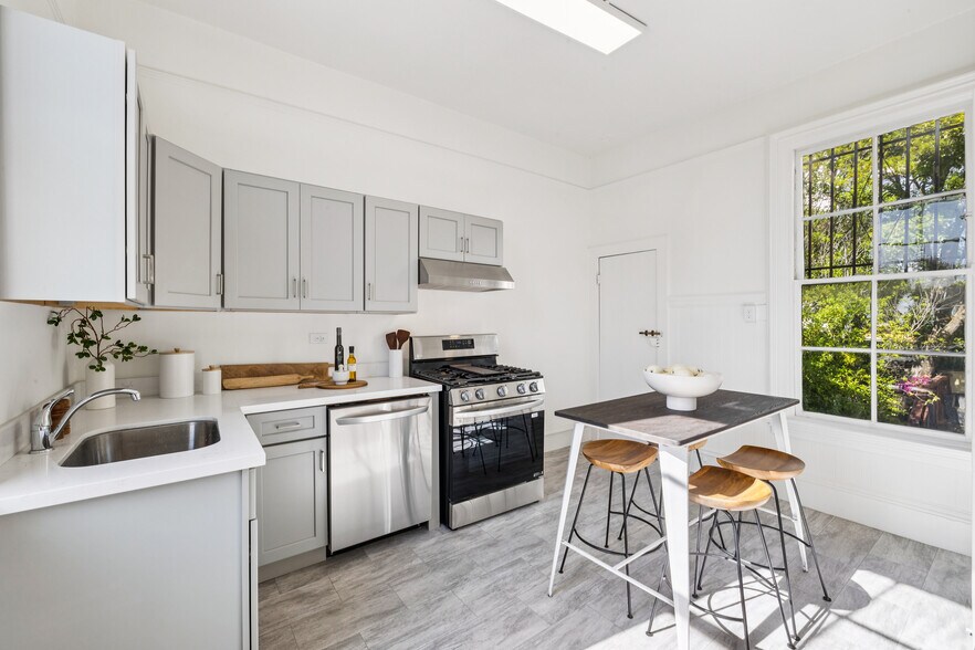 More Photos Of 2332-2334 California Street, San Francisco Apartments For Sale